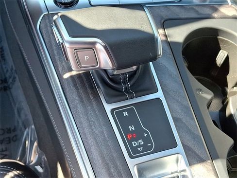 Used 2024 Audi A6 Premium Plus image 14