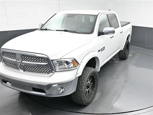 Used 2018 RAM 1500 Laramie image 22