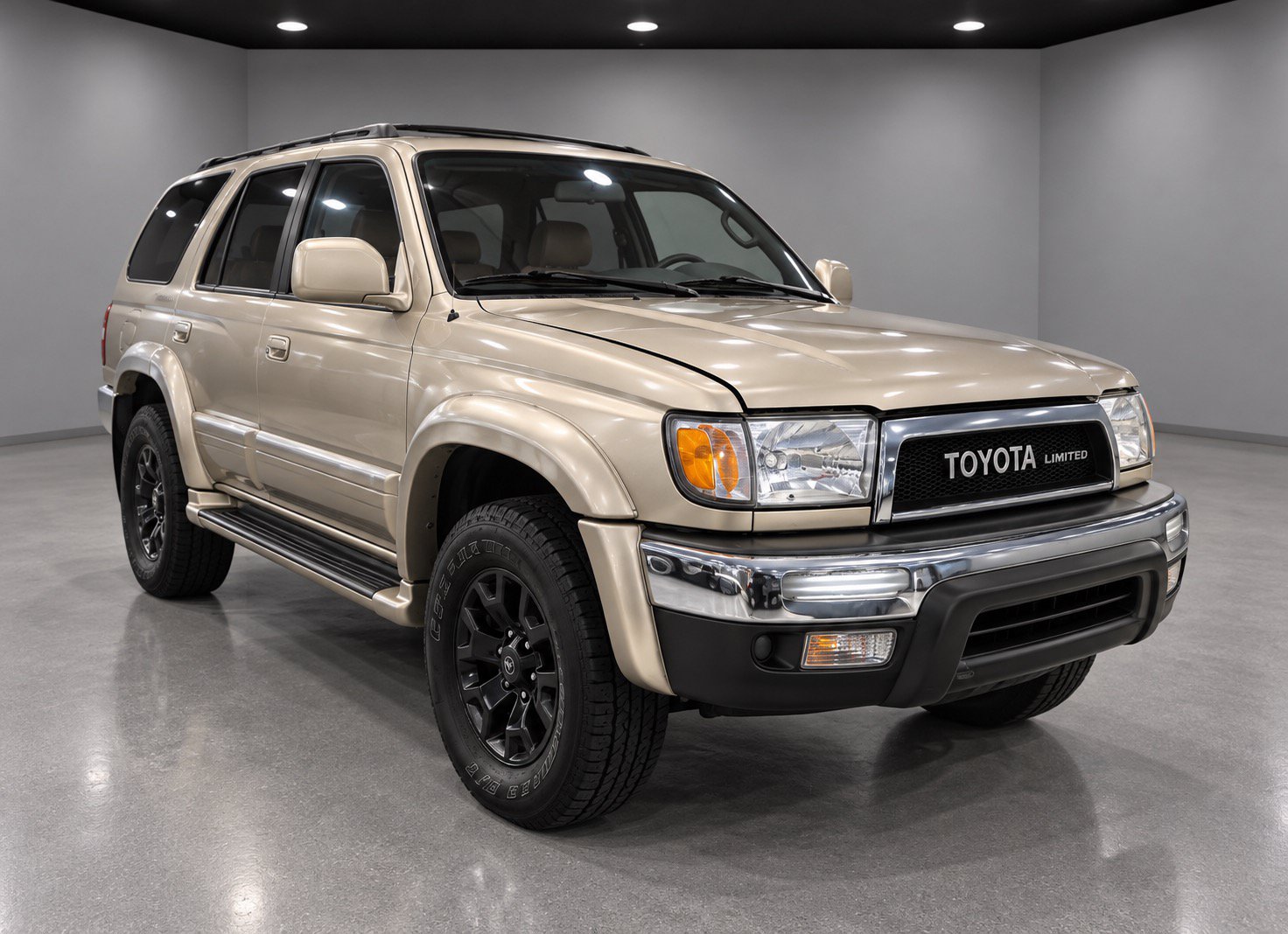 Used 2002 Toyota 4Runner Limited AWD/4WD image 1