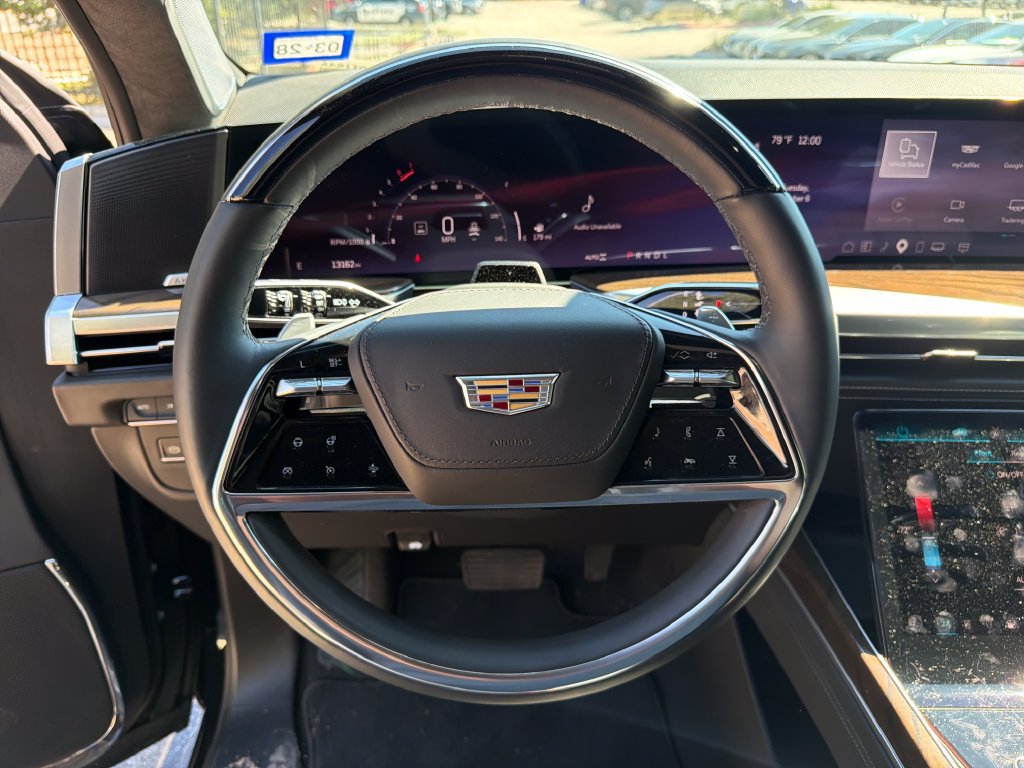 Used 2026 Cadillac Escalade Platinum Sport w/ LPO, ONYX Package AWD/4WD image 19