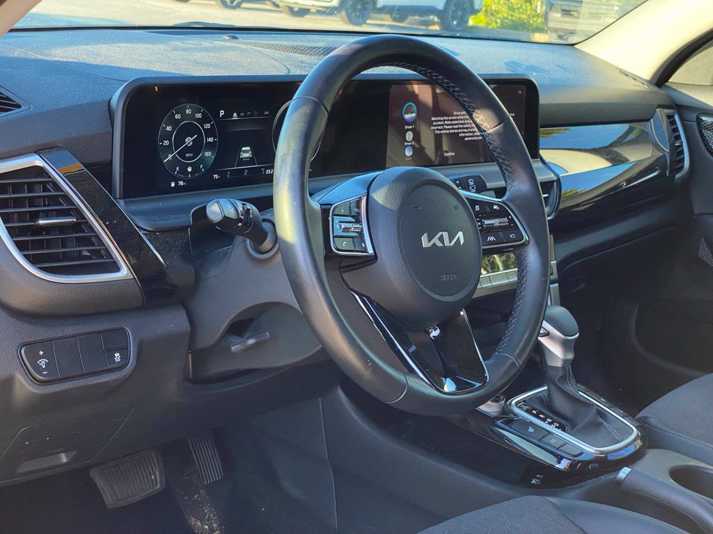 Used 2024 Kia Seltos X-Line AWD/4WD image 10