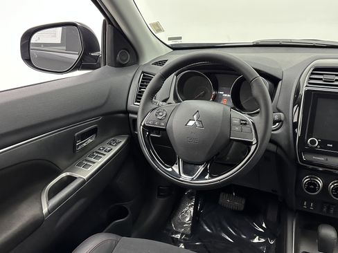 Used 2025 Mitsubishi Outlander Sport SE image 26