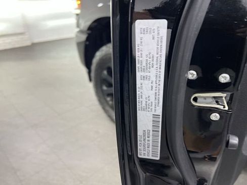 Used 2022 RAM 2500 Laramie AWD/4WD image 34