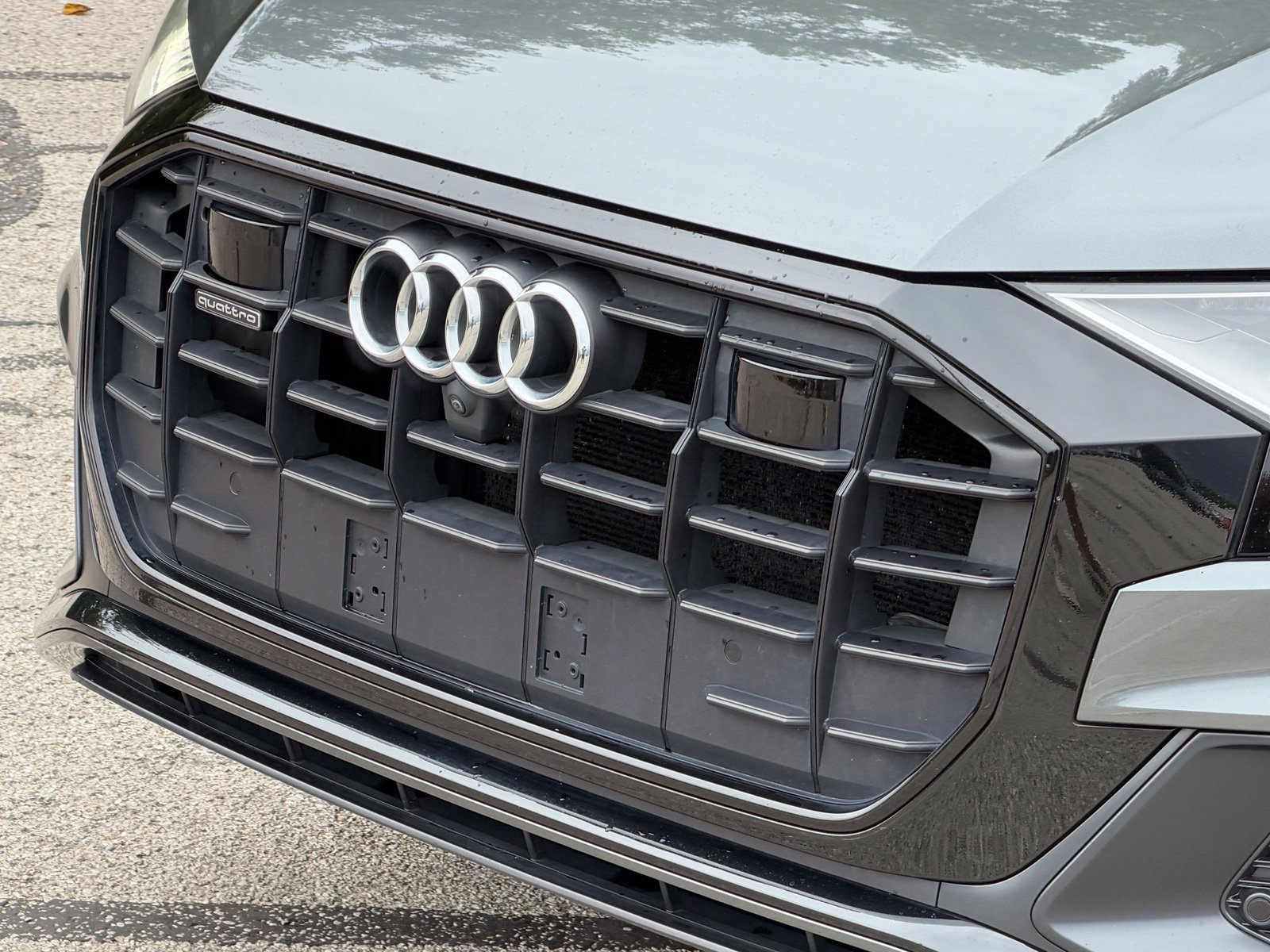 Used 2020 Audi Q8 Prestige w/ Prestige Package AWD/4WD image 14