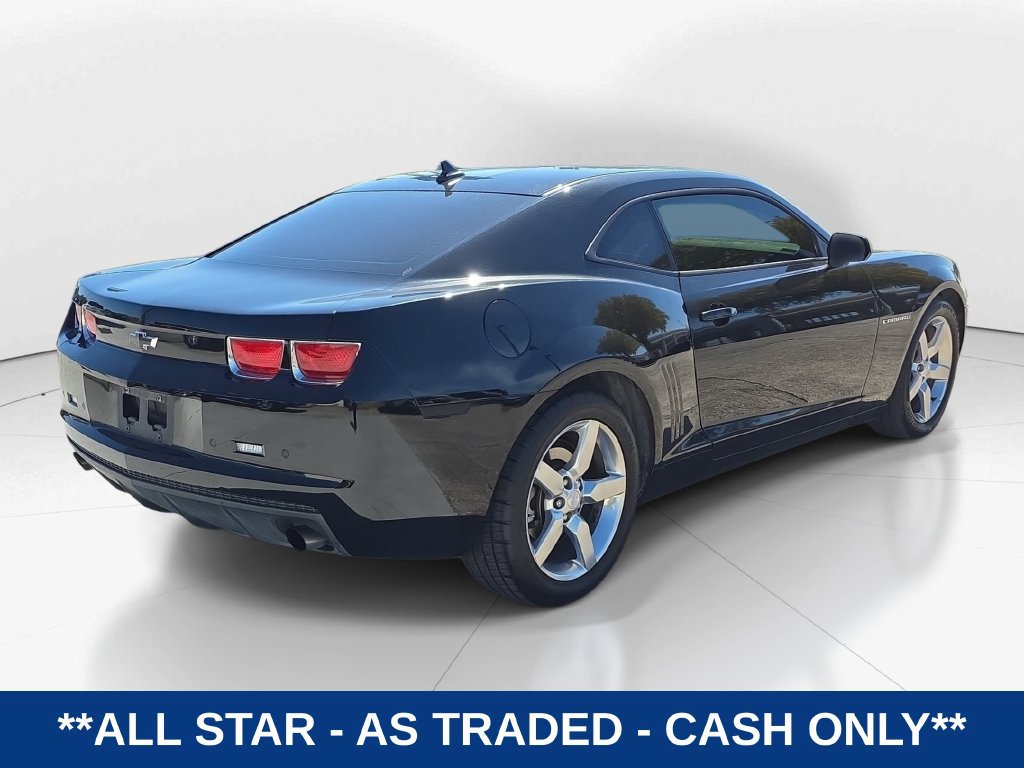 Used 2011 Chevrolet Camaro LT RWD image 3