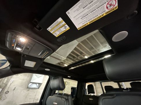 Used 2024 Ford F350 Platinum w/ FX4 Off-Road Package image 22