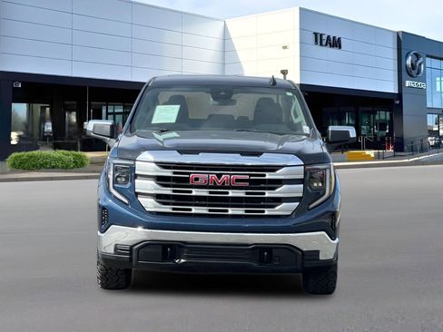 Used 2023 GMC Sierra 1500 SLE w/ Enhanced Capability Package AWD/4WD image 6