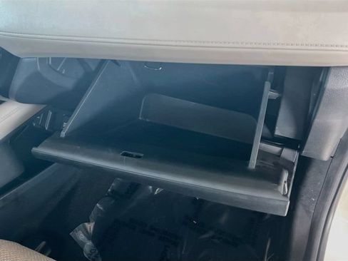 Used 2018 Honda HR-V LX image 31