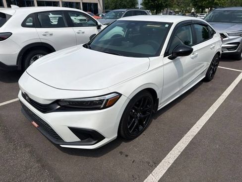 Used 2024 Honda Civic Sport image 1