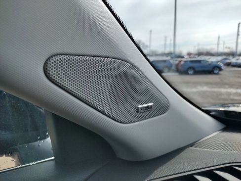 New 2026 Mitsubishi Outlander ES image 19