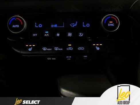 Used 2025 Hyundai Elantra SEL FWD image 13