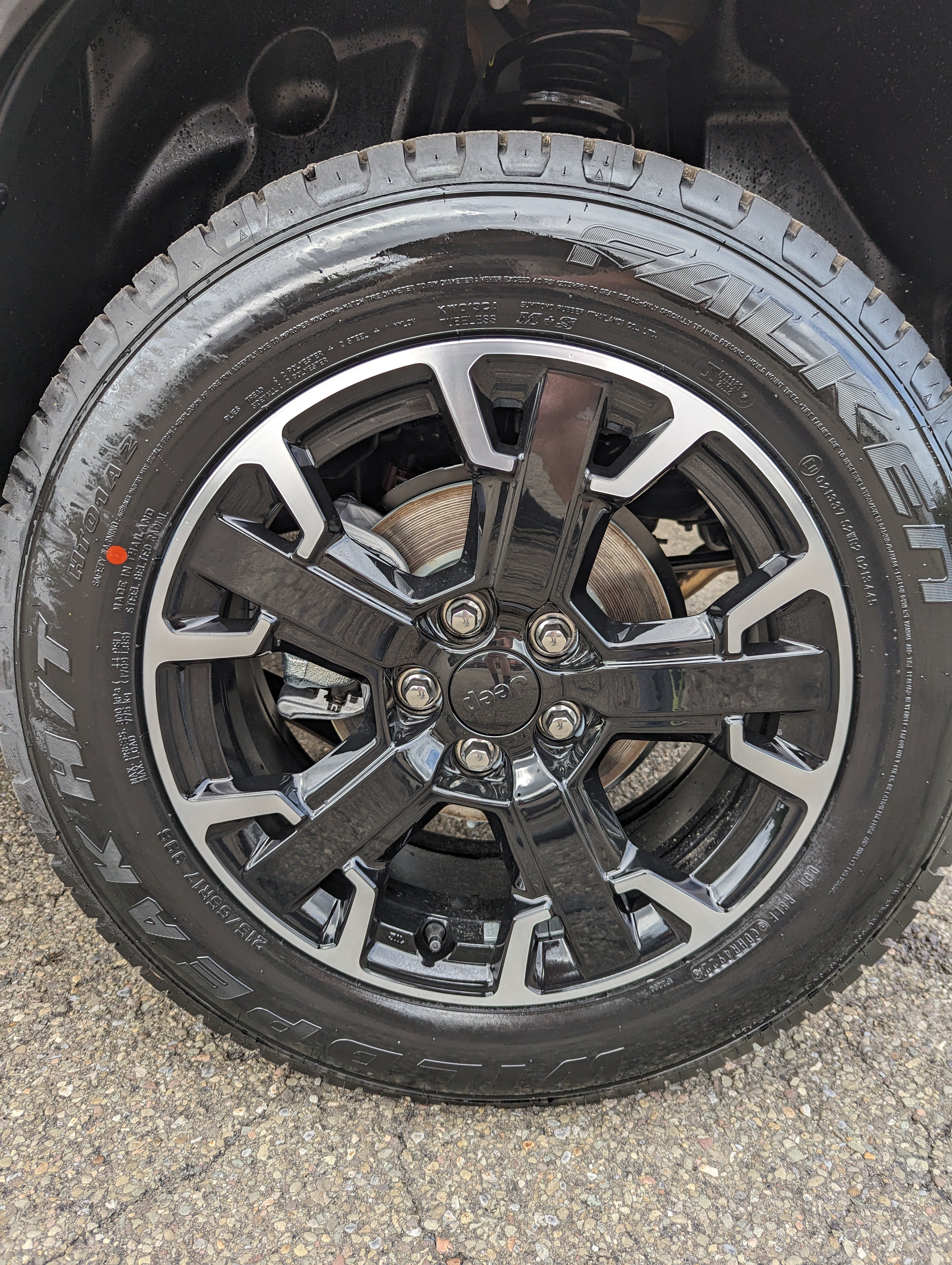 Used 2023 Jeep Renegade Latitude AWD/4WD image 7