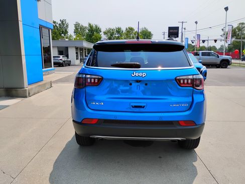 Used 2023 Jeep Compass Limited AWD/4WD image 15