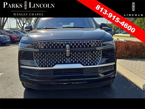 Certified 2025 Lincoln Navigator Reserve image 2