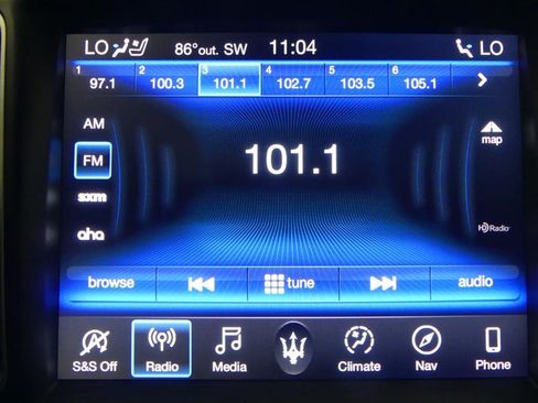 Used 2020 Maserati Levante GTS image 13