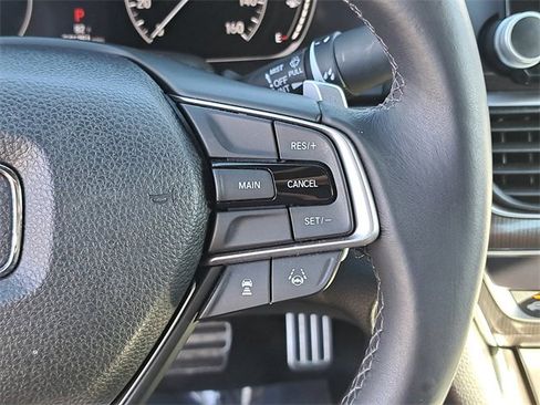 Used 2018 Honda Accord Sport image 24