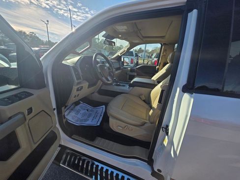 Used 2018 Ford F150 Lariat w/ Equipment Group 502A Luxury image 6