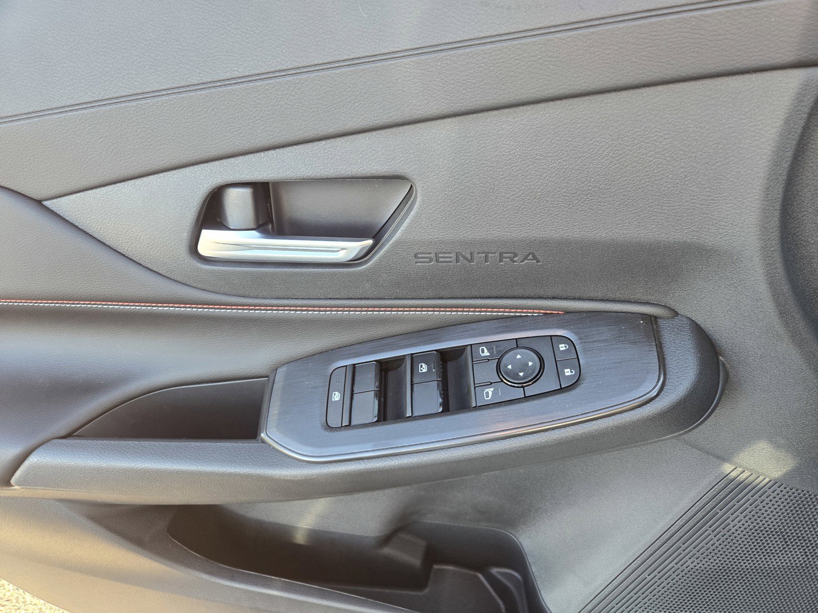 New 2026 Nissan Sentra SR w/ Floor Mat Package FWD image 12