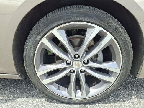 Used 2024 Chevrolet Malibu LT FWD image 9