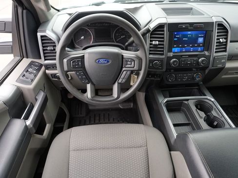 Used 2022 Ford F350 XLT w/ XLT Premium Package AWD/4WD image 21