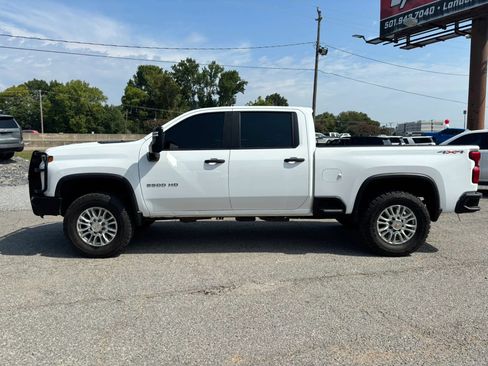 Used 2022 Chevrolet Silverado 2500 W/T w/ WT Fleet Convenience Package AWD/4WD image 2