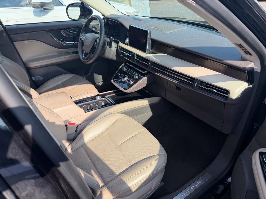 Used 2020 Lincoln Corsair Reserve w/ Equipment Group 201A AWD/4WD image 8