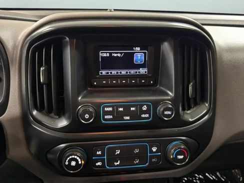 Used 2017 Chevrolet Colorado W/T w/ WT Convenience Package RWD image 14