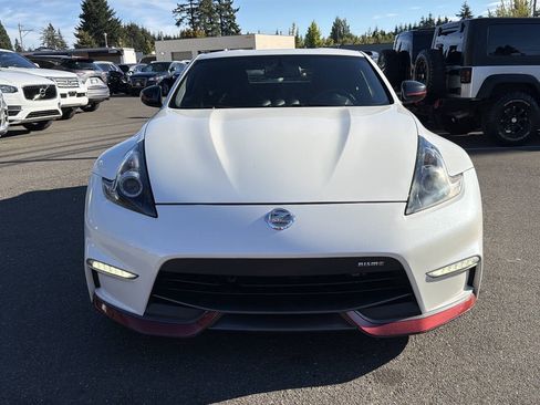 Used 2016 Nissan 370Z NISMO RWD image 15