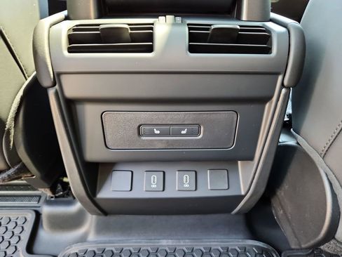 New 2026 Land Rover Defender 110 S AWD/4WD image 23
