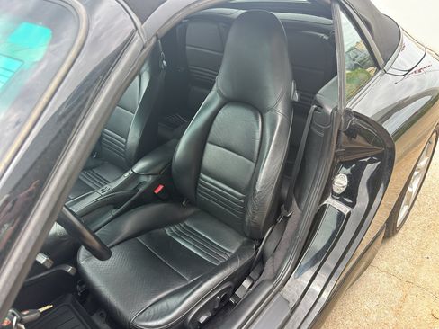 Used 2002 Porsche 911 Carrera RWD image 32