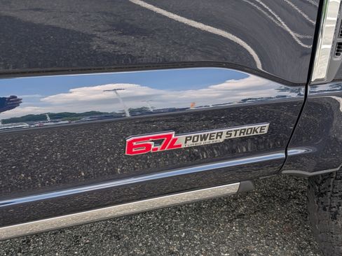 New 2025 Ford F250 Platinum w/ Platinum Plus Package image 6