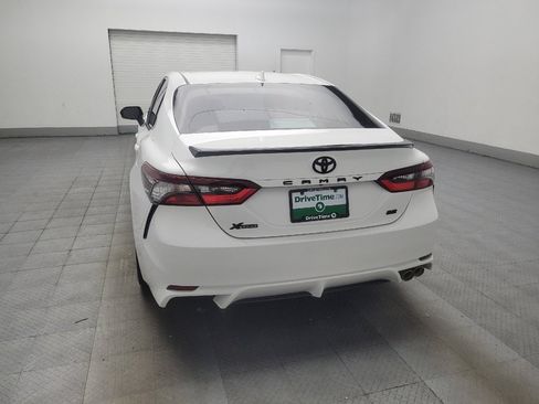 Used 2023 Toyota Camry SE FWD image 6