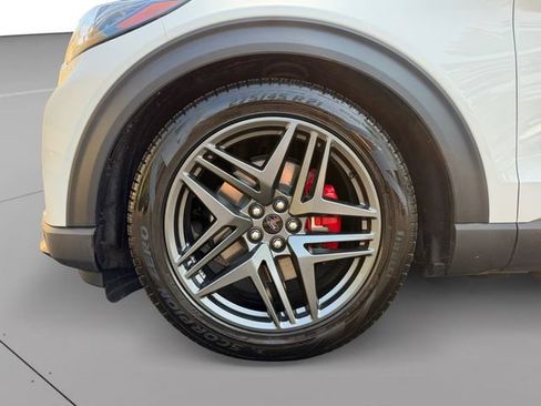 Used 2025 Ford Explorer ST AWD/4WD image 9