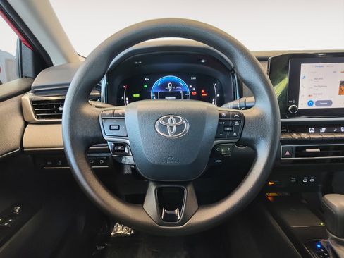 Used 2026 Toyota Camry LE w/ Convenience Package FWD image 14