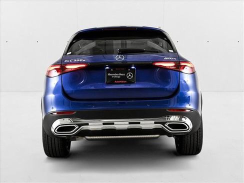 New 2025 Mercedes-Benz GLC 350e 4MATIC image 4