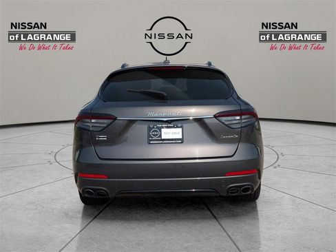 Used 2022 Maserati Levante GT image 10