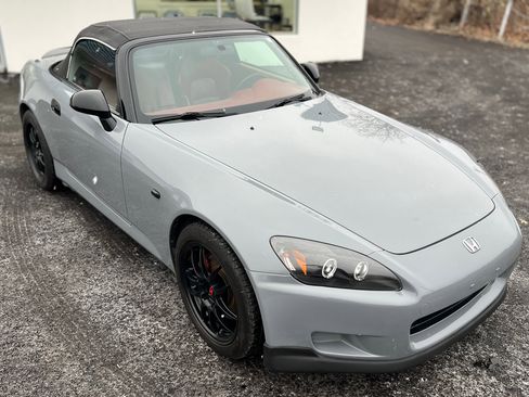 Used 2003 Honda S2000 image 6