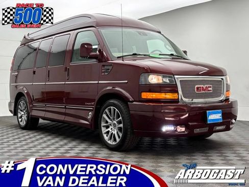 Used 2020 GMC Savana 2500 w/ Enhanced Convenience Package RWD image 1