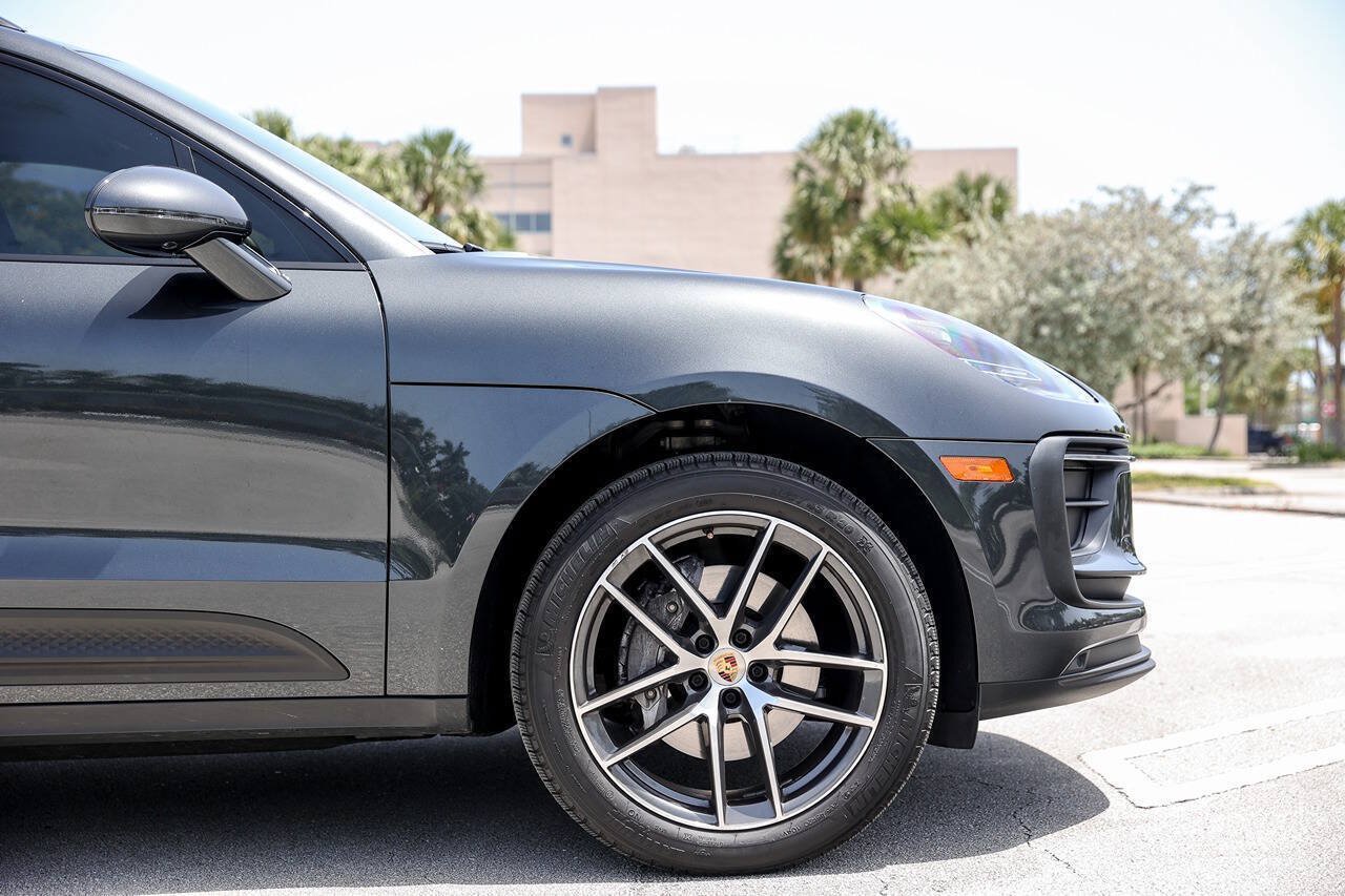 Used 2022 Porsche Macan AWD/4WD image 24