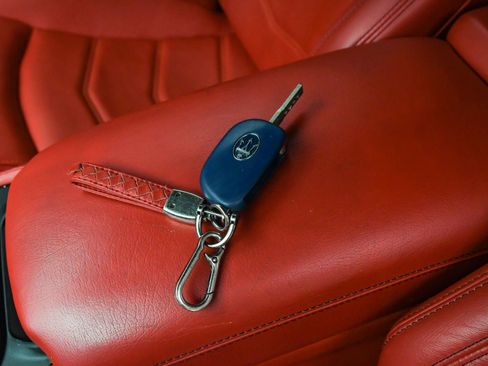 Used 2018 Maserati GranTurismo Sport image 20