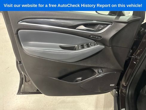Used 2018 Buick Enclave Premium AWD/4WD image 16