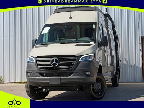 Used 2023 Mercedes-Benz Sprinter 2500 image 1