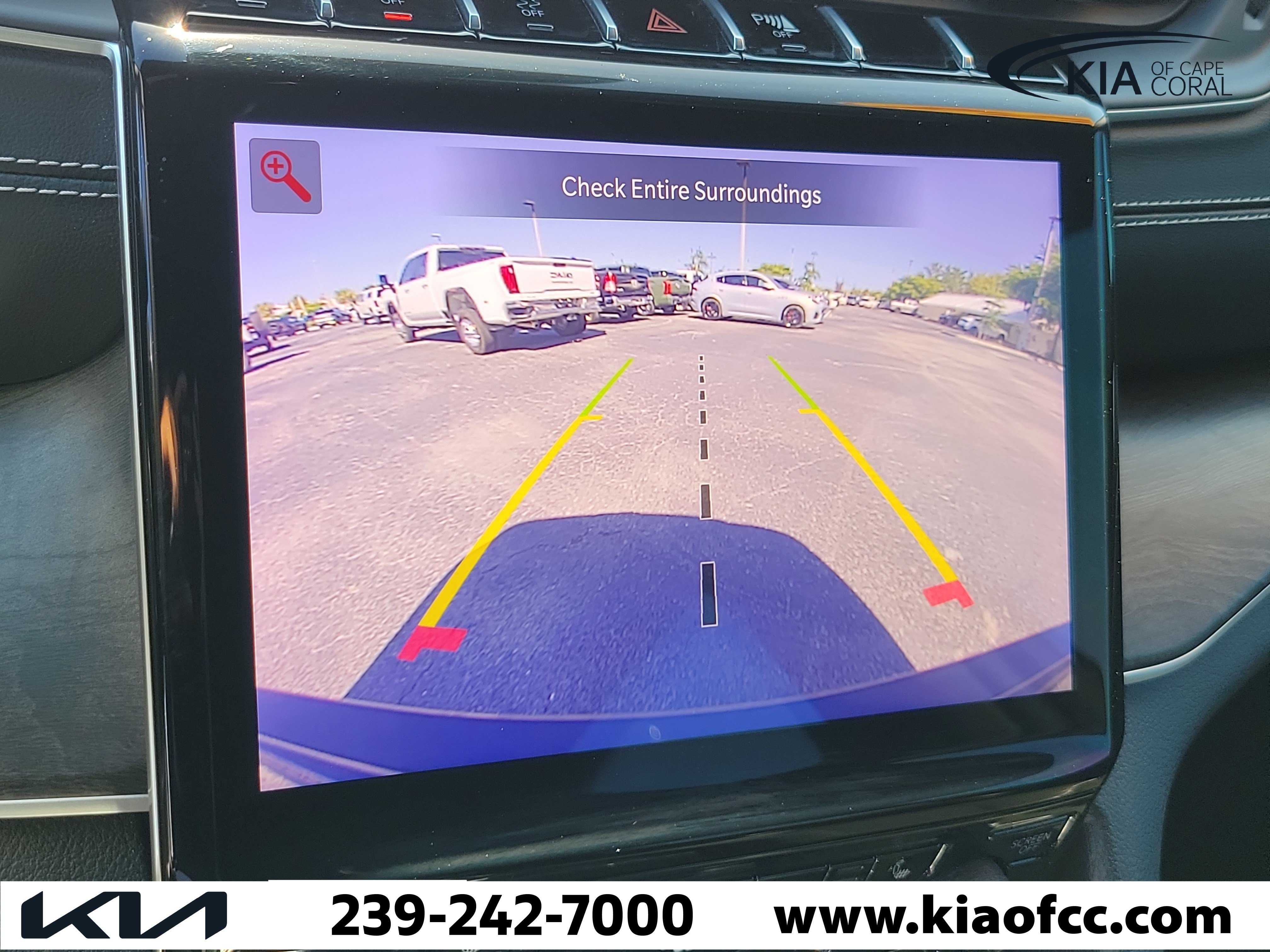 Used 2024 Jeep Grand Cherokee Limited w/ Black Appearance Package AWD/4WD image 30