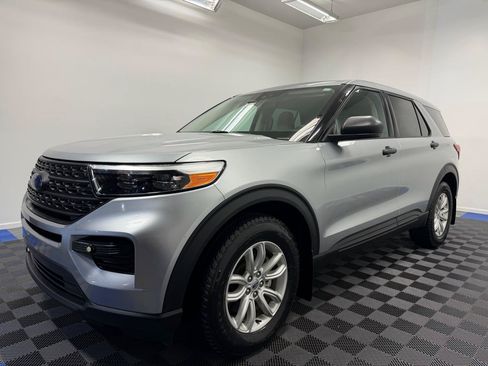 Used 2021 Ford Explorer 4WD w/ Class III Trailer Tow Package image 3