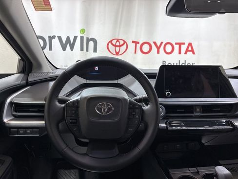 Used 2025 Toyota Prius LE AWD/4WD image 22