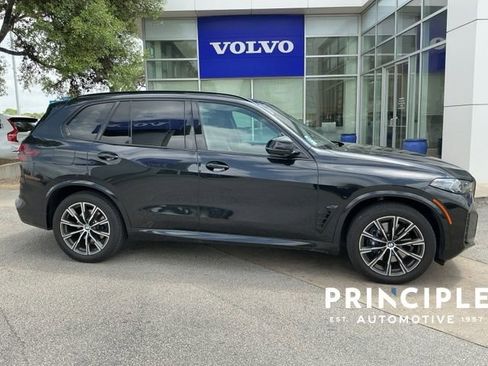 Used 2024 BMW X5 xDrive40i w/ Executive Package image 3