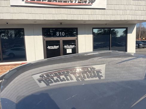 Used 2024 GMC Sierra 1500 Elevation image 12