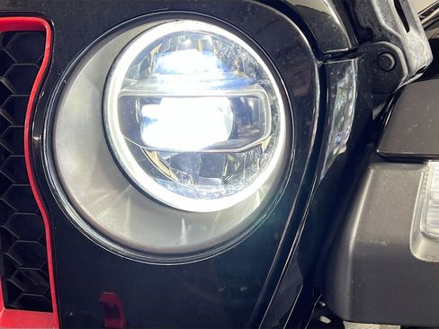 Used 2021 Jeep Wrangler Unlimited Rubicon image 12