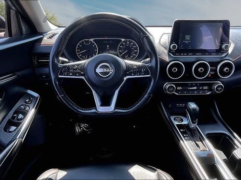 Certified 2025 Nissan Sentra SR w/ SR Premium Package FWD image 8