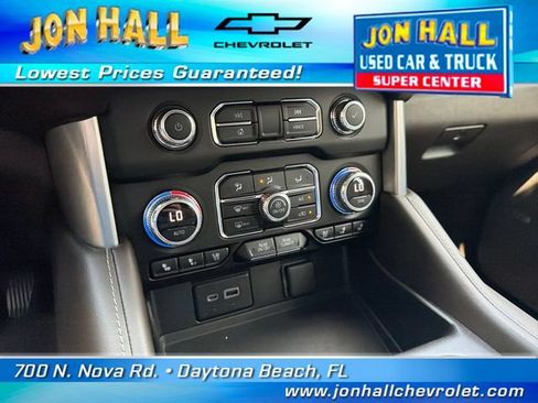 Used 2021 GMC Yukon SLT w/ Rear Media and Nav Package AWD/4WD image 27